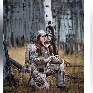 Huntshield Women's 4-in-1 Insulated Hunting
Pants, Realtree Edge Camo-Size Small